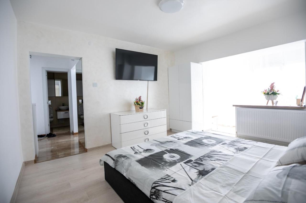 Apartament Central Târgu Jiu Zewnętrze zdjęcie